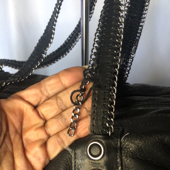 JOELLE HAWKINS large black genuine leather shoulder handbag. Silver hardware. - Picture 8 of 14